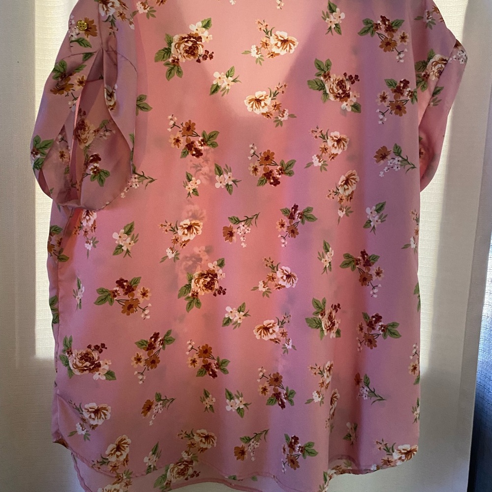 Speed Limit blouse. Size 2X. Brand new, smoke free home.